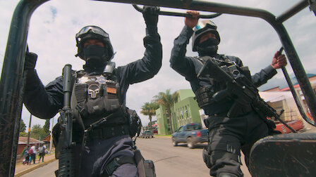 Katso Avokadosota. Jakso 1, kausi 2.